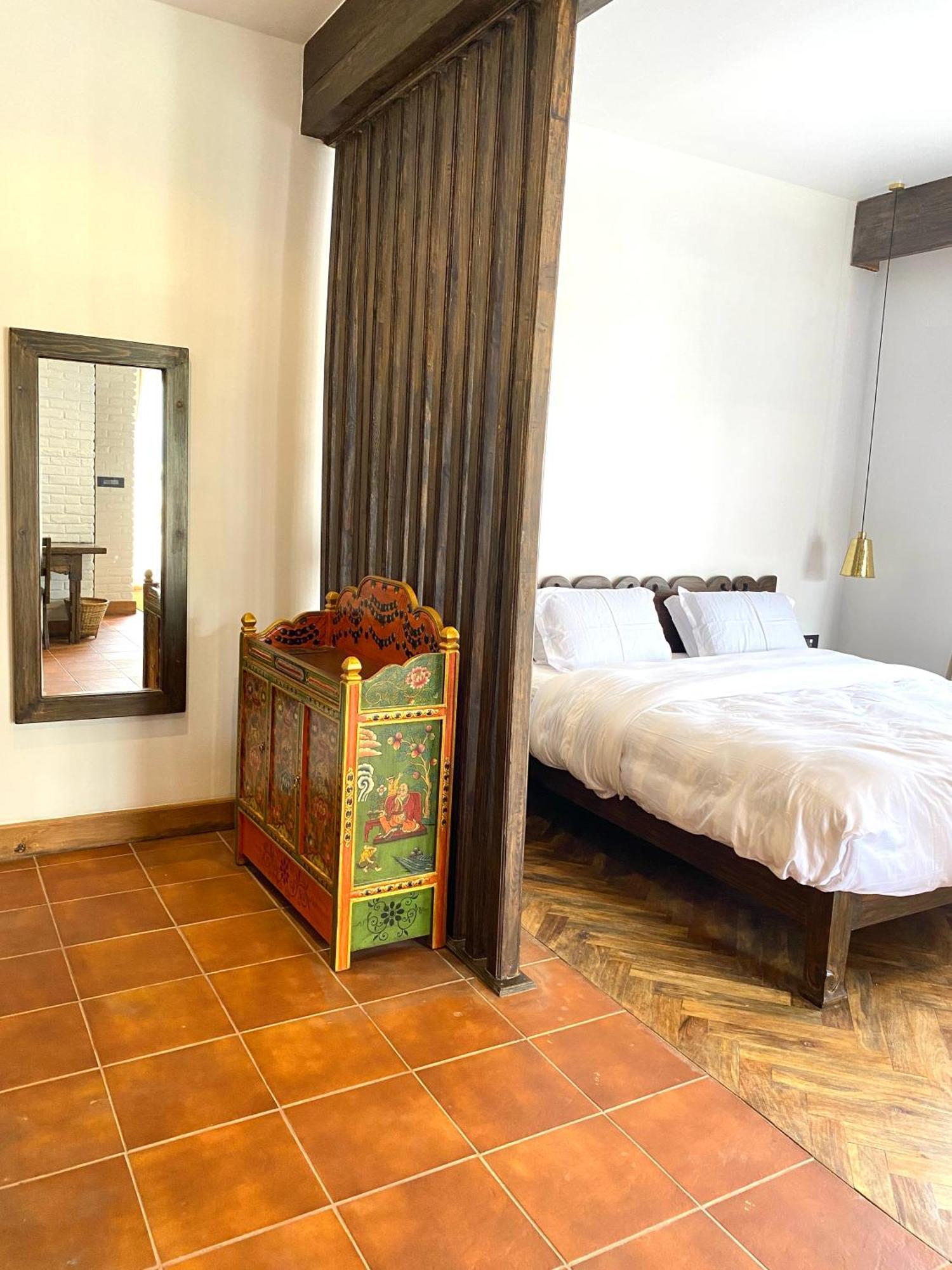 Uma Residence And Suites Kathmandu Exterior photo